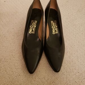 Ferragamo black leather pumps
